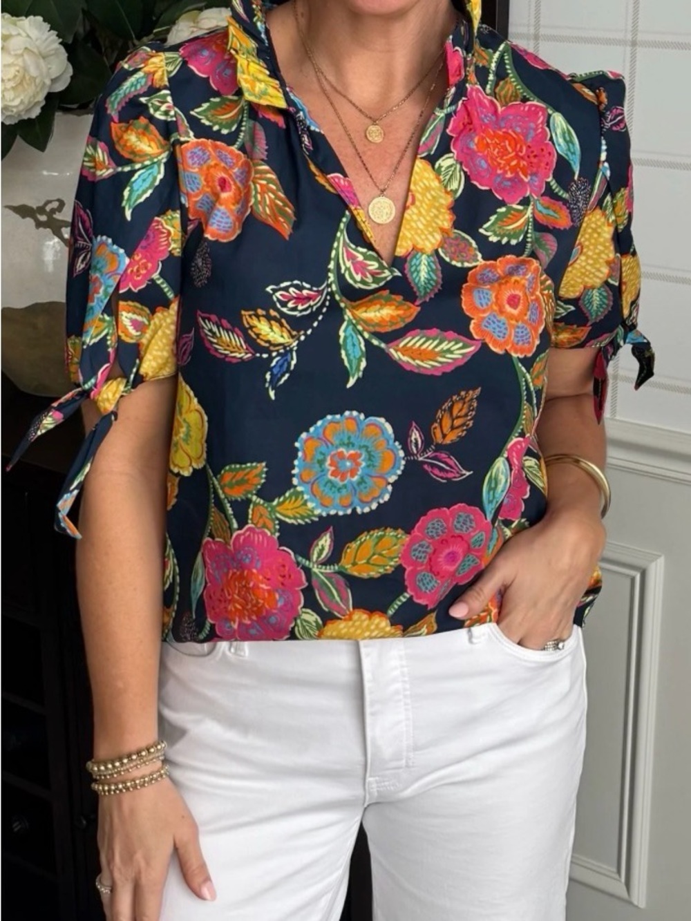 THML - Floral Tie-Sleeve V-Neck Top - Navy Multicolor, size XS